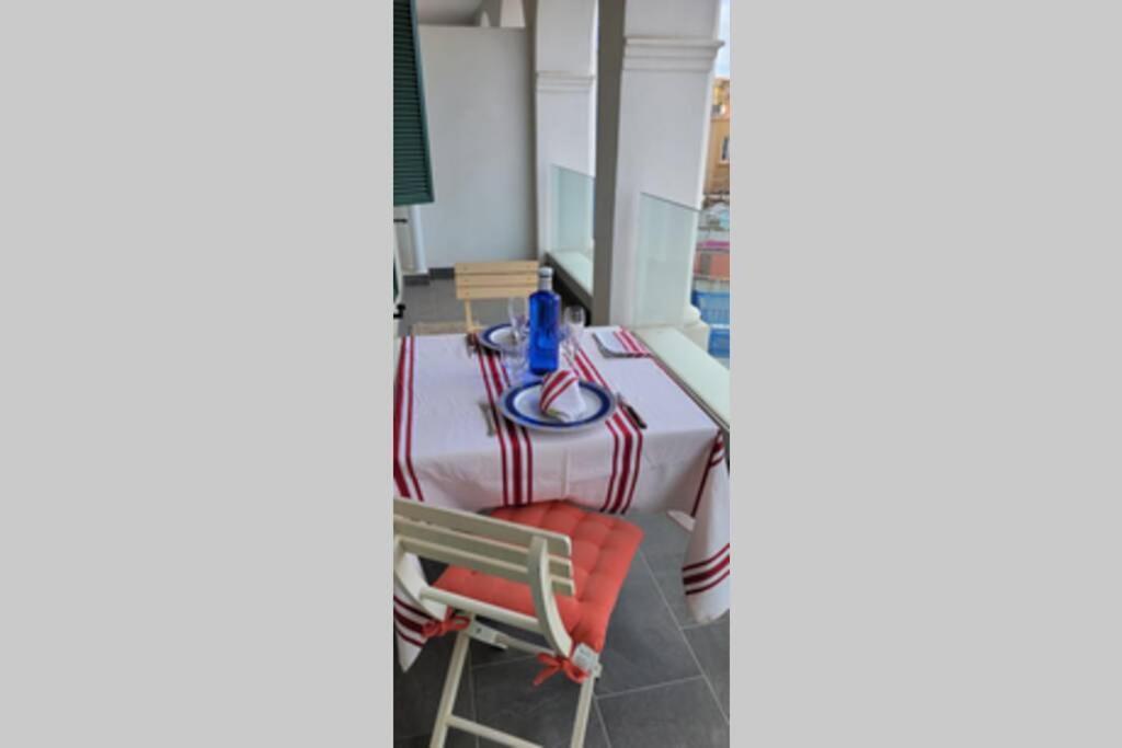 Charming Colonial Flat In Historic Building Daire Cebelitarık Dış mekan fotoğraf